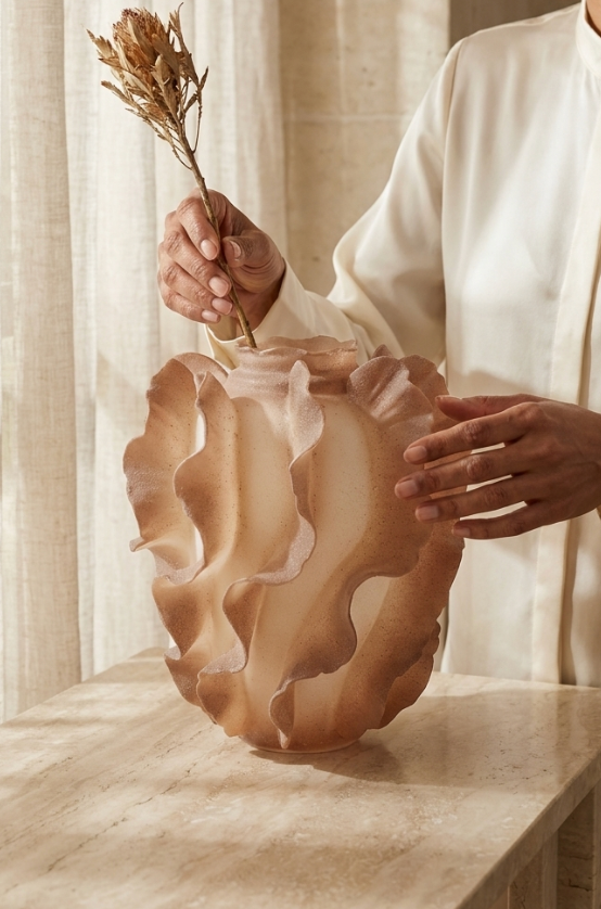Chestnut Ombre Flow Vase